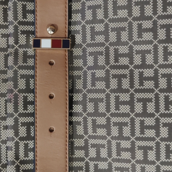 Tommy Hilfiger shoulder bag - Picture 3 of 12